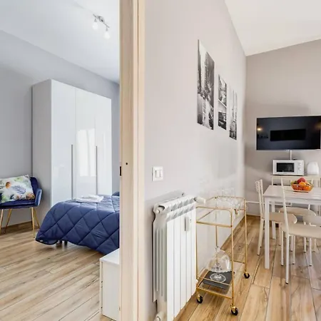 Bright And Spacious 2bdr *
