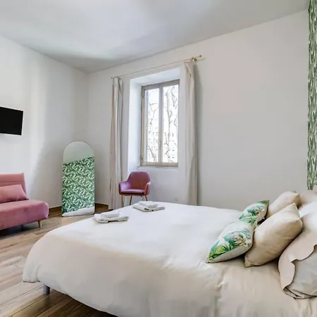 Bright And Spacious 2bdr