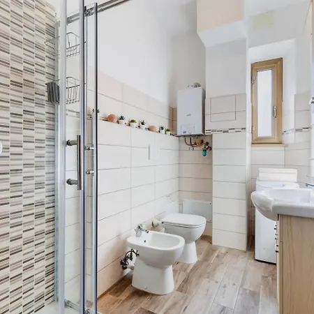 Apartament Bright And Spacious 2bdr Rzym